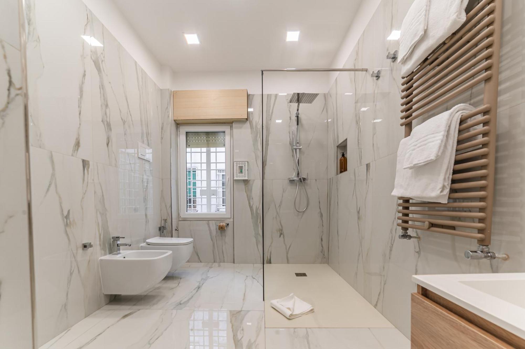 New - Elegant, Modern With Terrace Appartement *